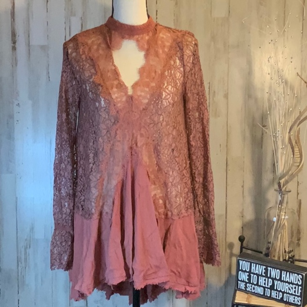 FREE PEOPLE RUST DRESS w/sweetheart neckline